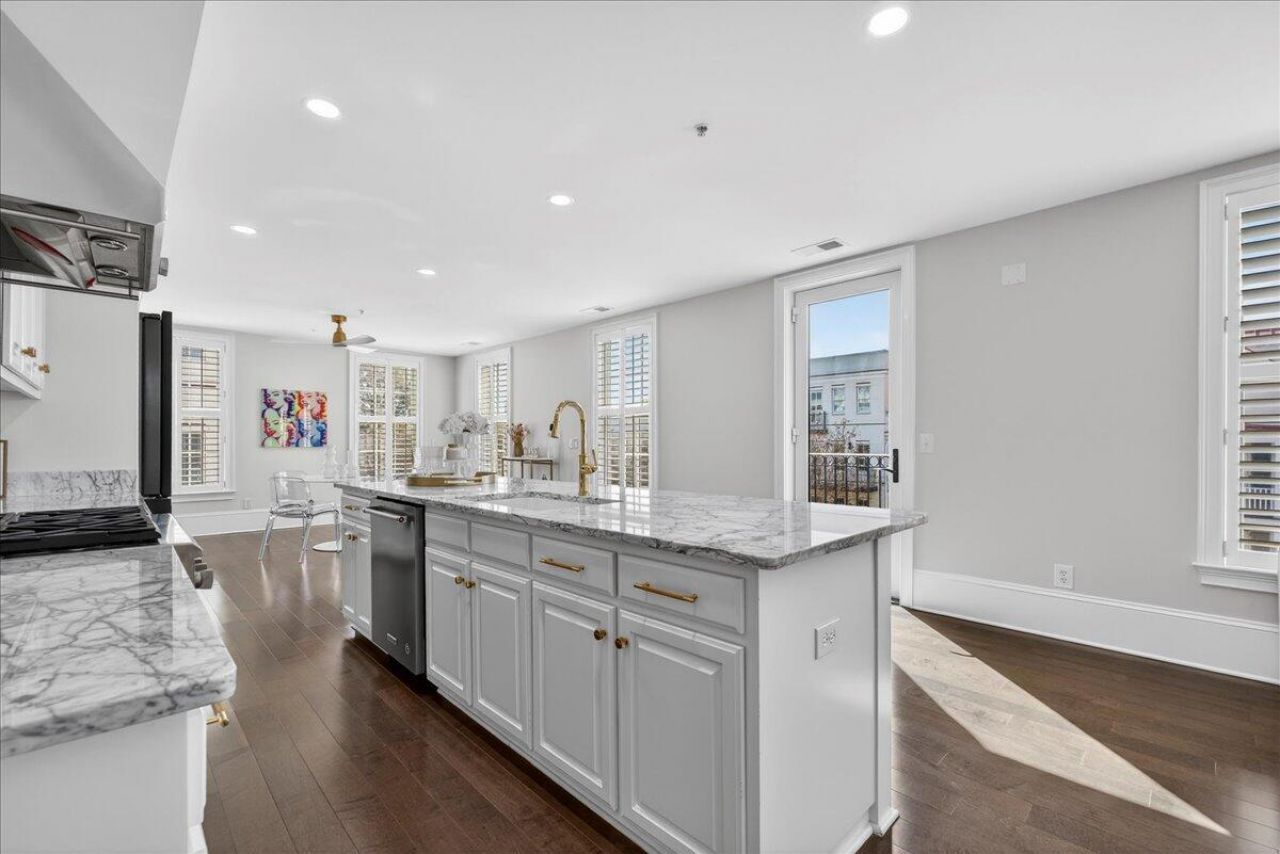 69 Morris Street Photo 13