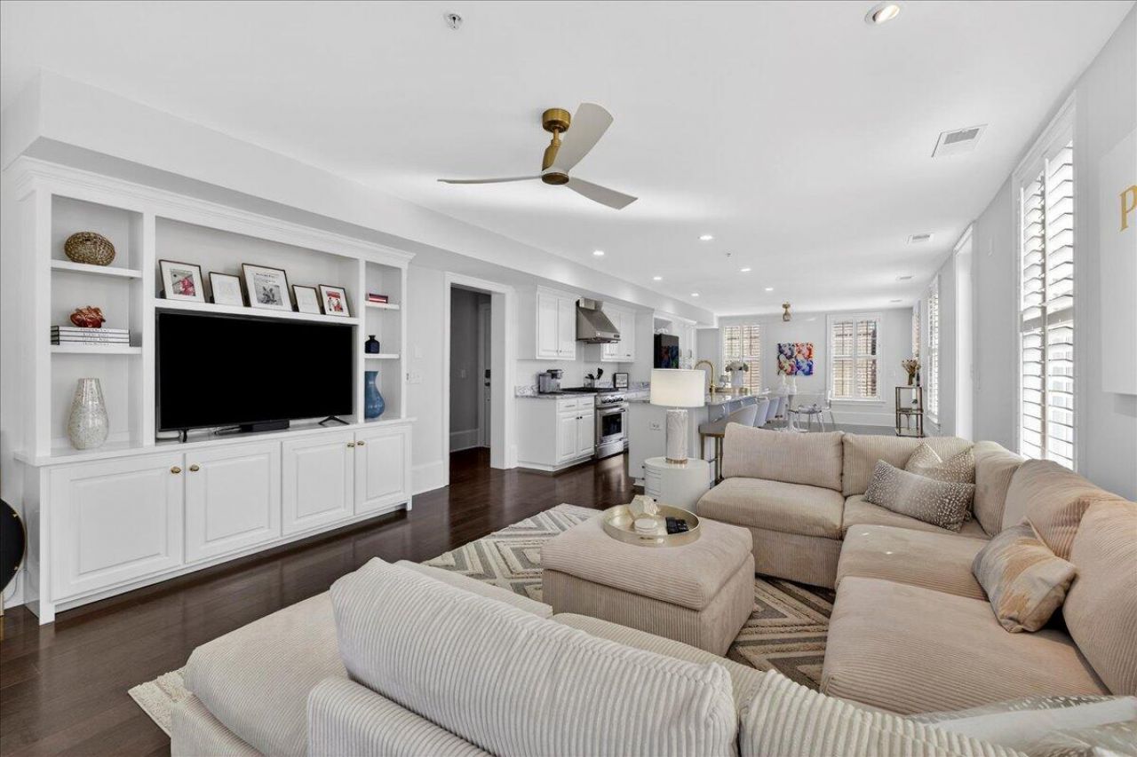 69 Morris Street Photo 6