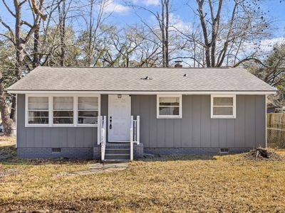 2401 Falcon Road, North Charleston, SC 29406