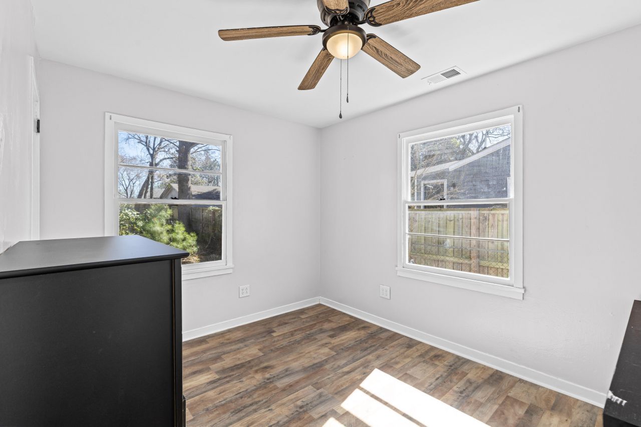 2401 Falcon Road Photo 12