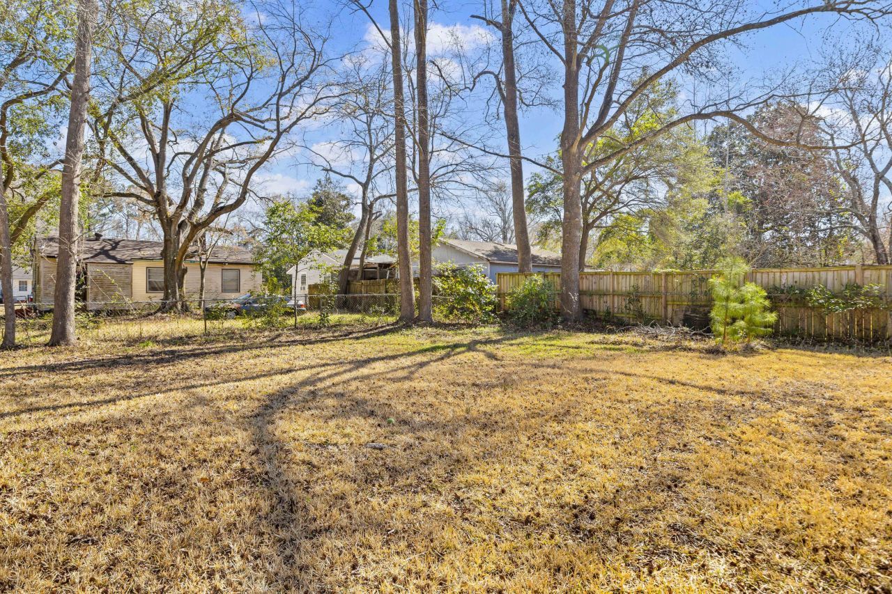 2401 Falcon Road Photo 18