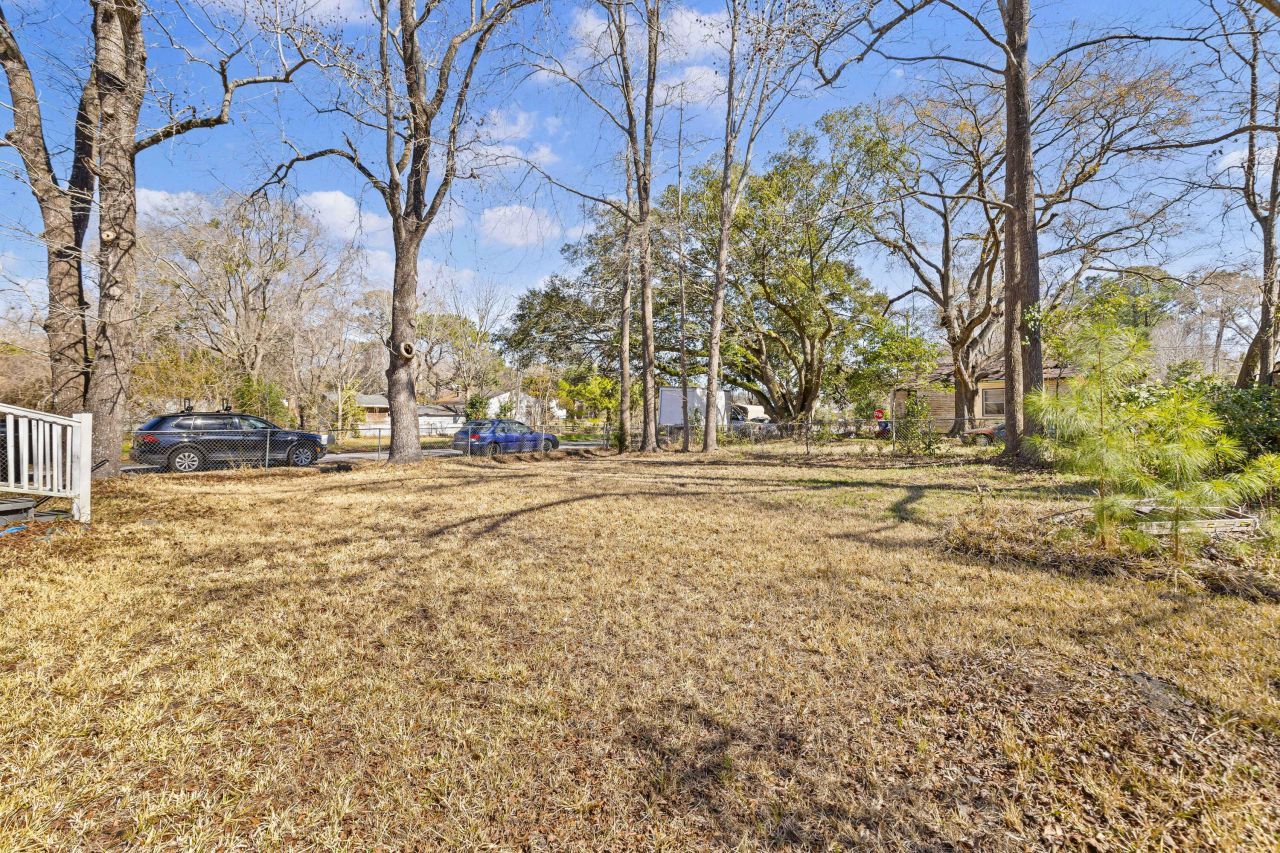 2401 Falcon Road Photo 21