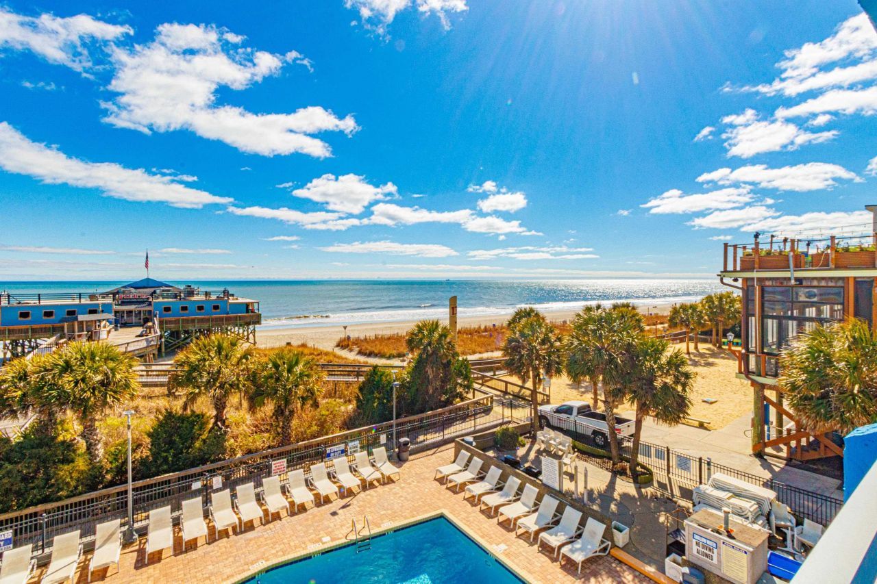 1304 N Ocean Blvd.  Photo 4