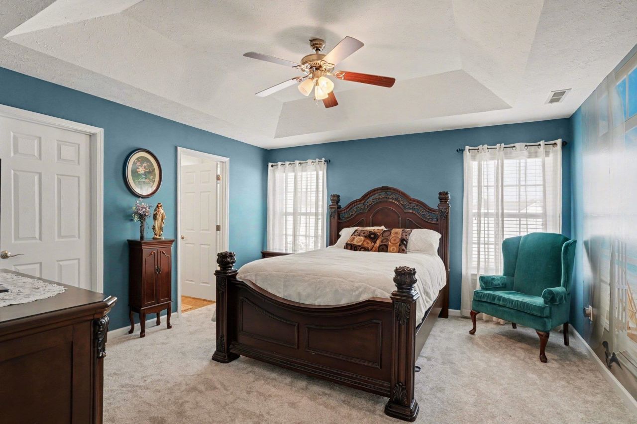 374 Barton Loop  Photo 21