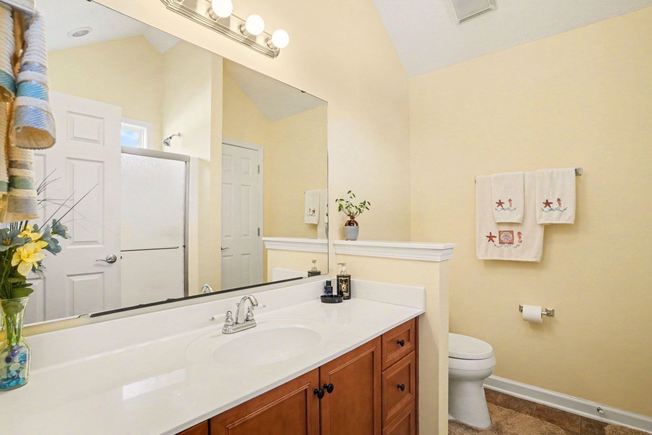 374 Barton Loop  Photo 24