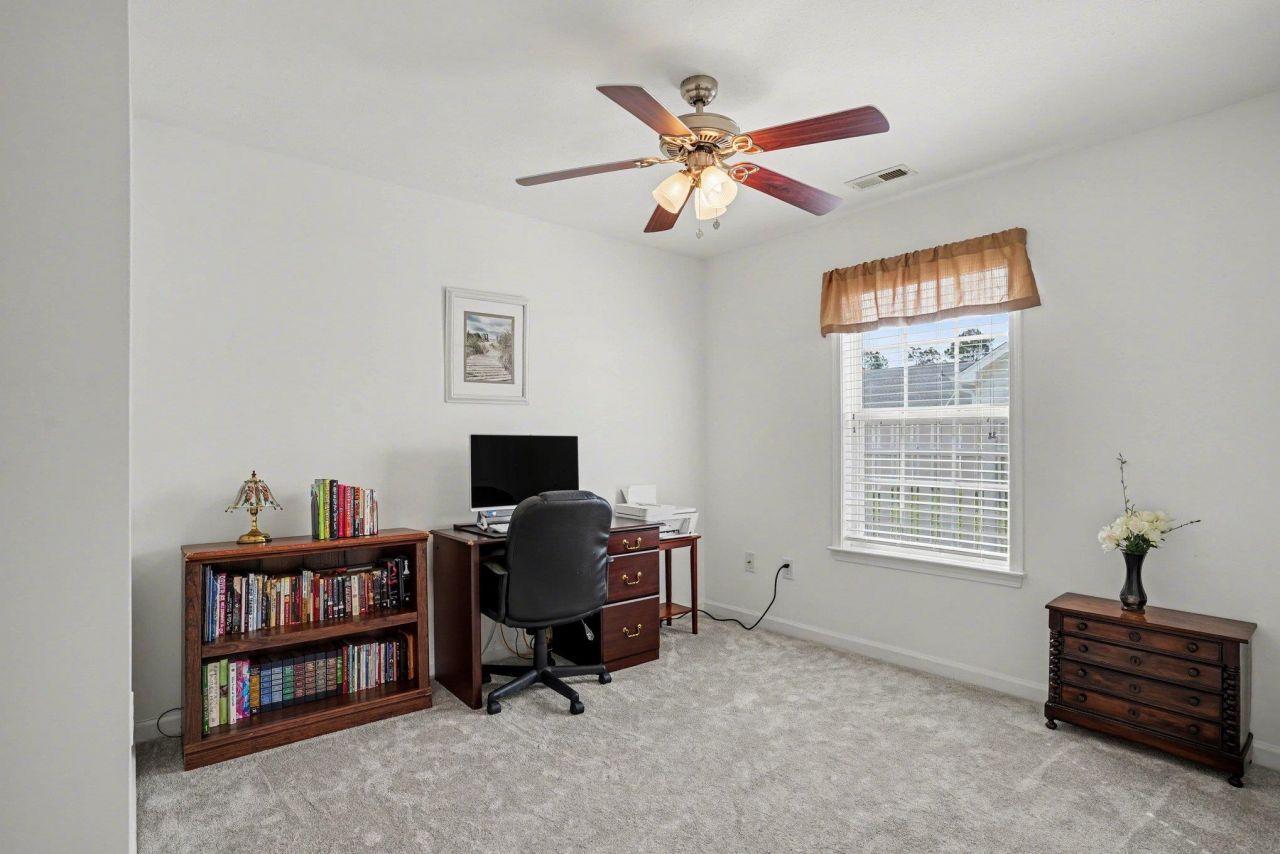 374 Barton Loop  Photo 26