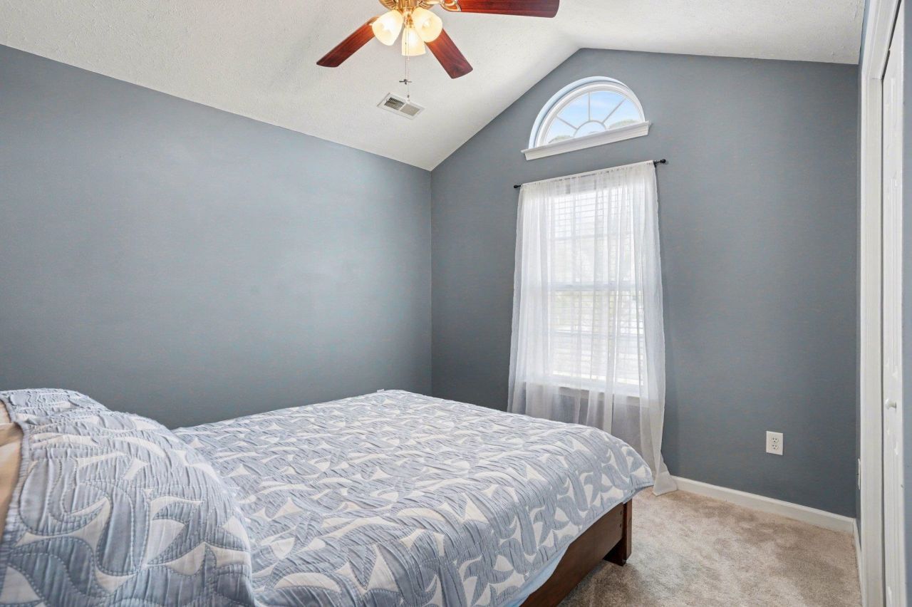 374 Barton Loop  Photo 28