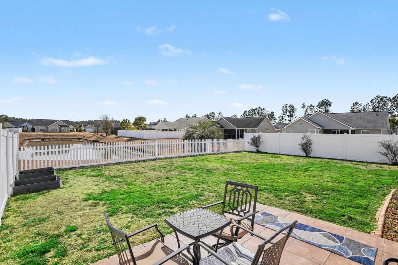 374 Barton Loop  Photo 33