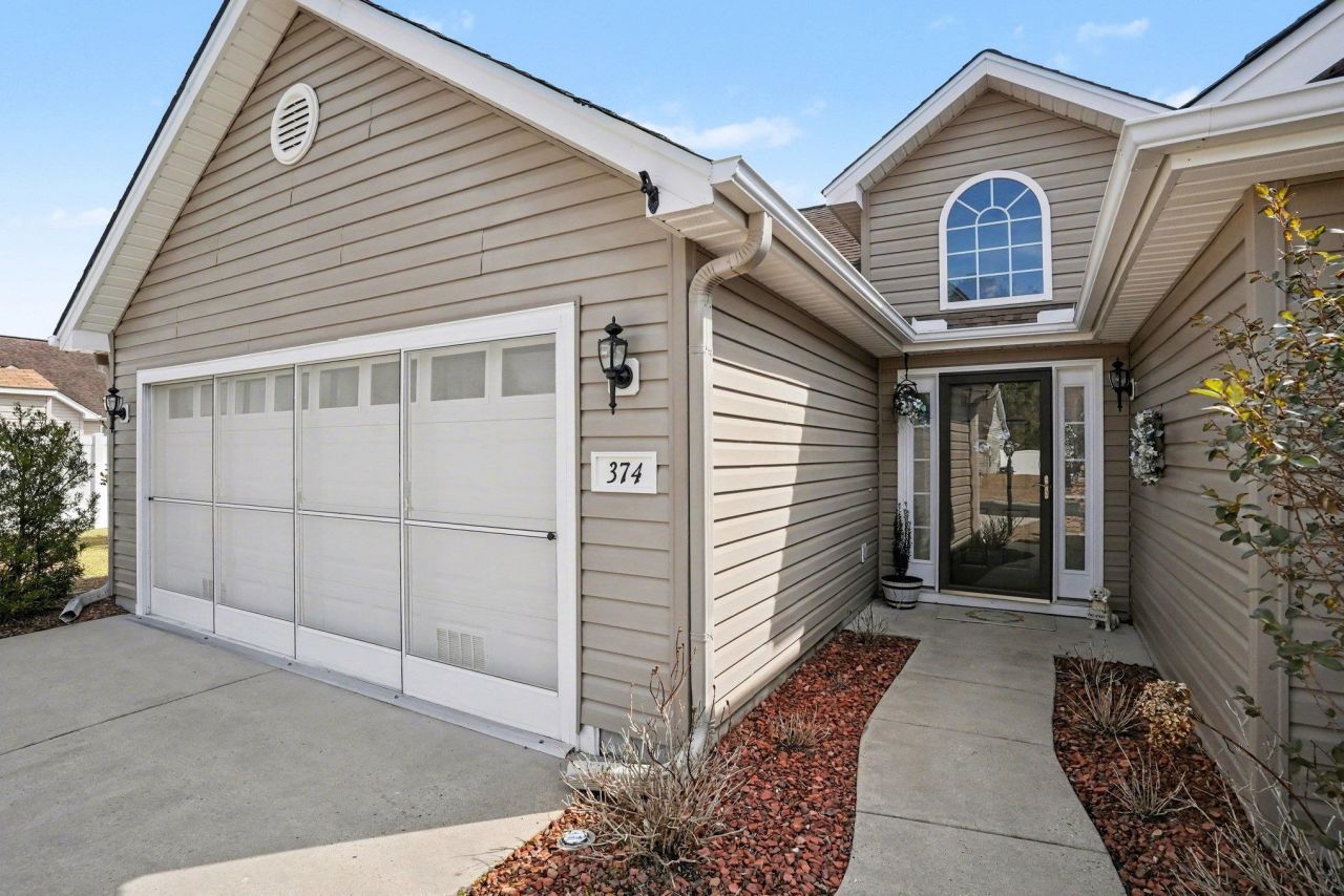 374 Barton Loop  Photo 5