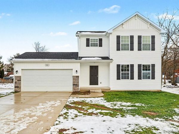 2255 Plum Tree Court, Burton, MI 48519