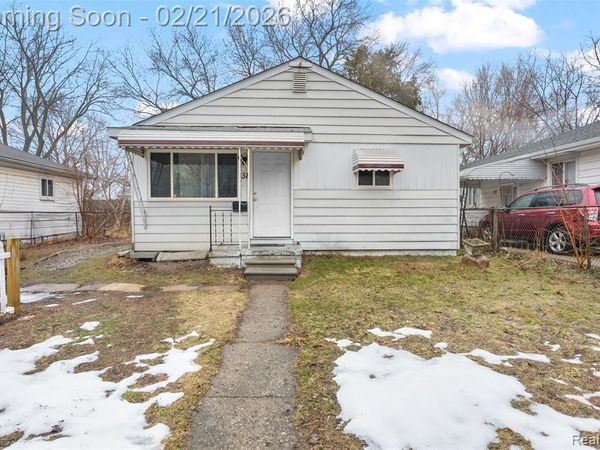 37 E Brooklyn Avenue, Pontiac, MI 48340