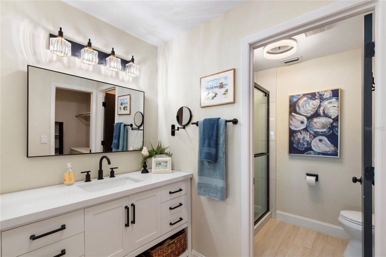 3887 Catalina Drive, Bradenton, FL 34210 Photo