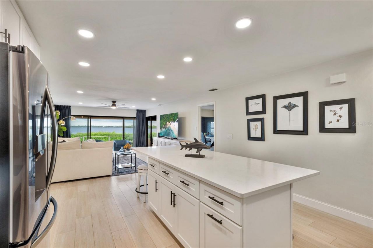 3887 Catalina Drive, Bradenton, FL 34210 Photo