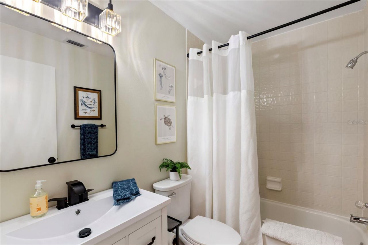 3887 Catalina Drive, Bradenton, FL 34210 Photo