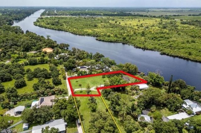 2030 Fort Denaud Rd, Labelle, FL 33935 Photo