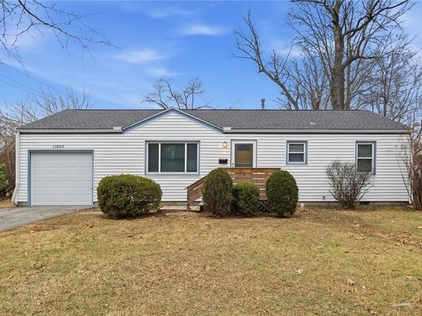 11820 W 70 Street, Shawnee, KS 66203