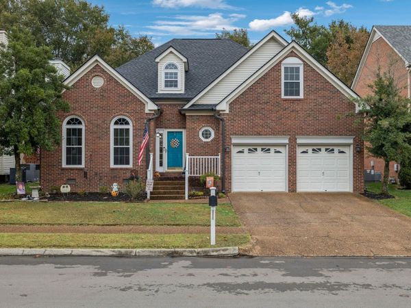 2002 Glastonbury Dr , Franklin, TN 37069