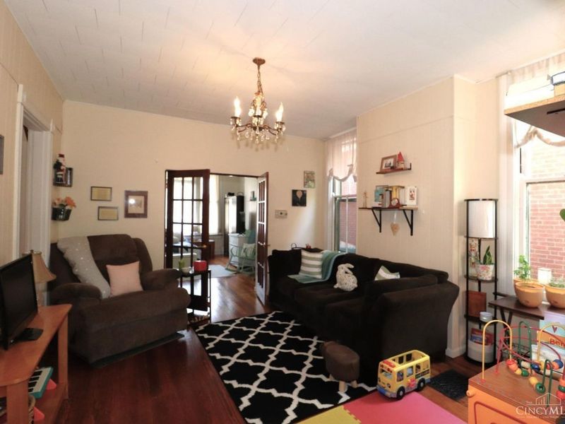2462 Fairview Avenue, Cincinnati, OH 45219 Photo 10