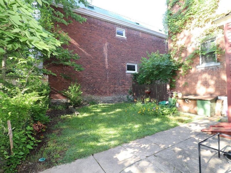 2462 Fairview Avenue, Cincinnati, OH 45219 Photo 20