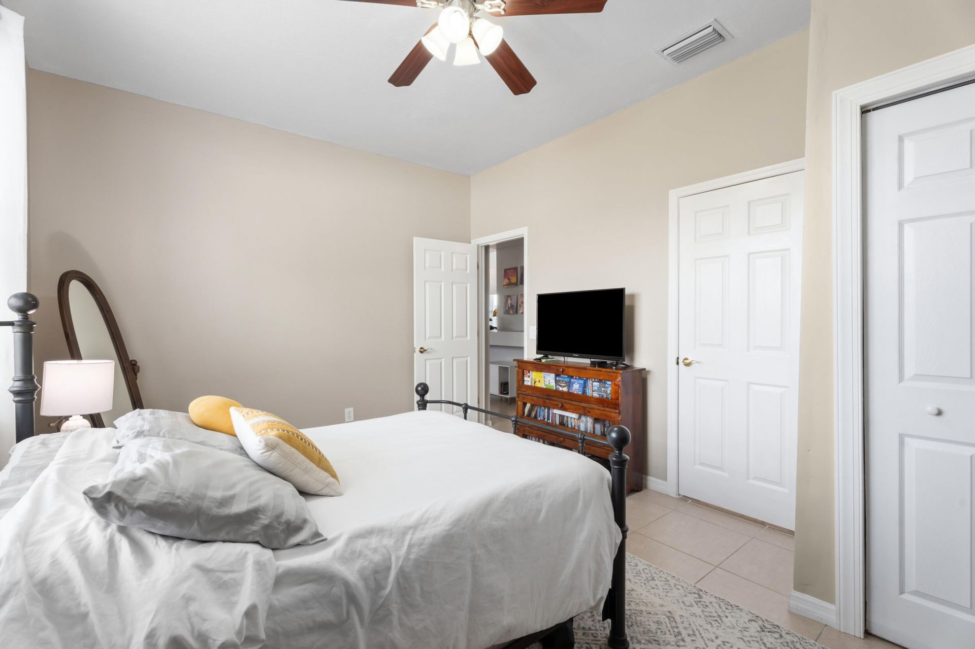 5835 NW Drill Court, Port Saint Lucie, FL 34986 Photo