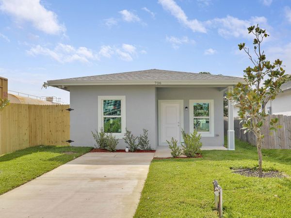706 21st Street, West Palm Beach, FL 33407