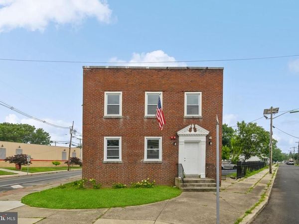 250 WARREN STREET , BEVERLY, NJ 08010