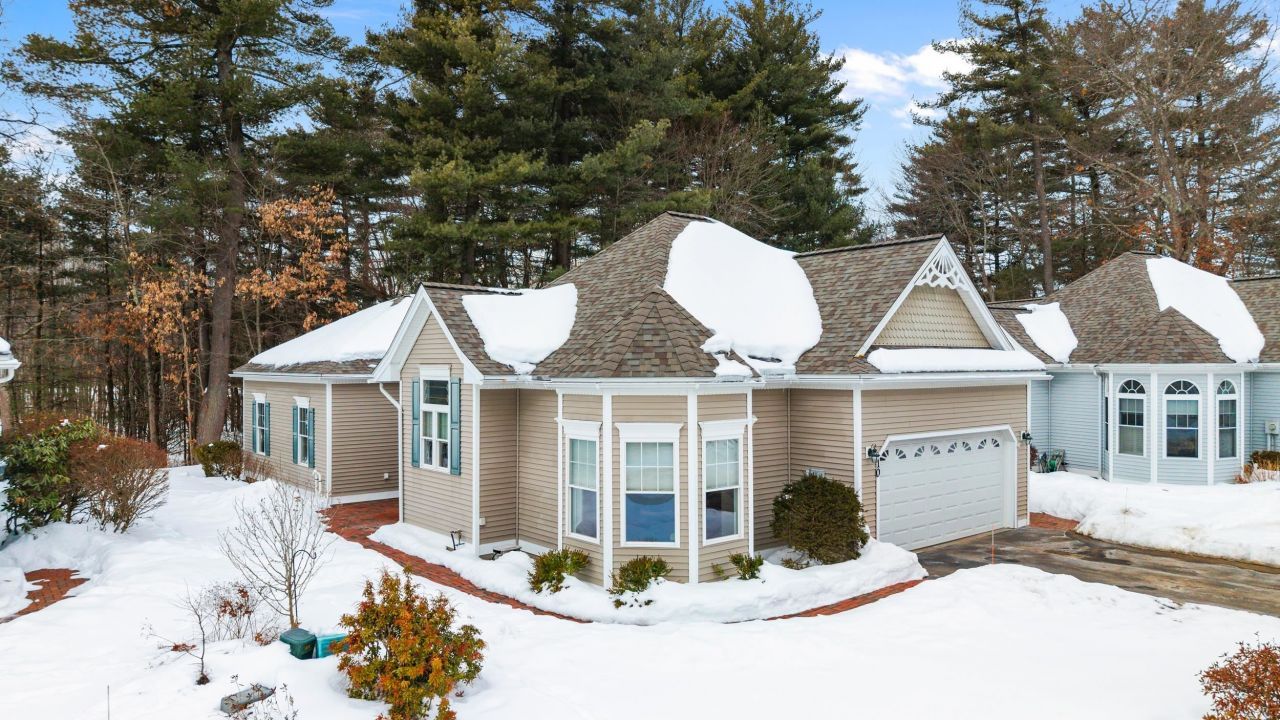 10 Houston Drive, Unit 10, Nashua, NH 03062 Main Photo