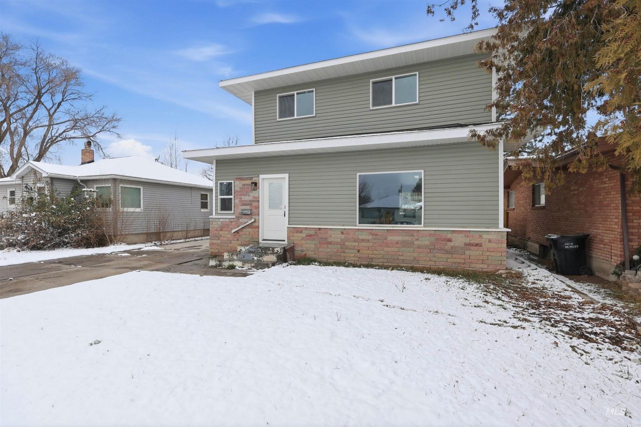 1918 Burton Ave, Burley, ID 83318 Main Photo