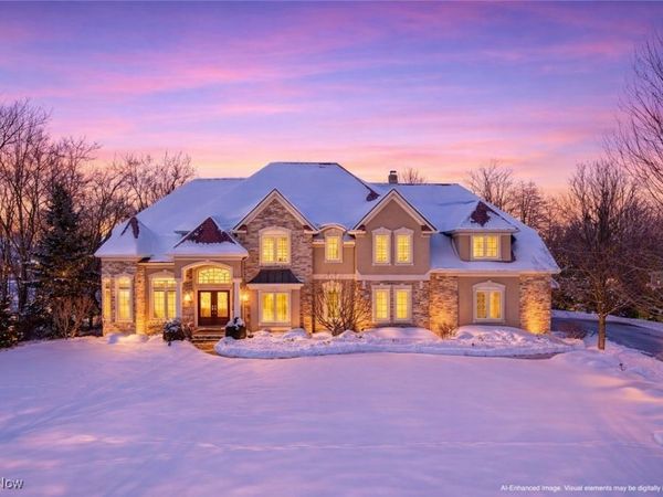 38230 Flanders Drive, Solon, OH 44139