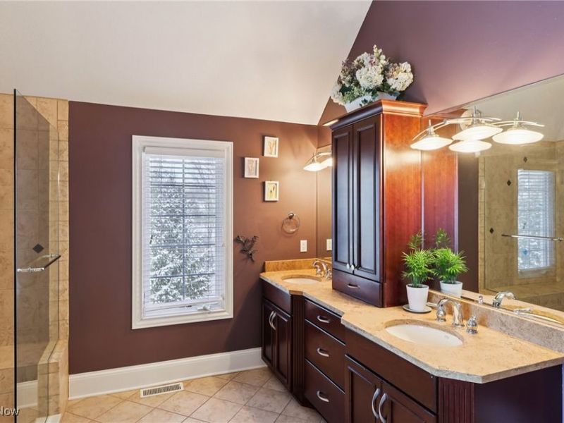 38230 Flanders Drive, Solon, OH 44139 Photo 22