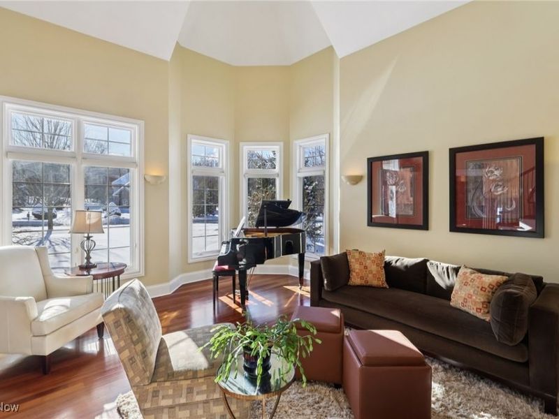 38230 Flanders Drive, Solon, OH 44139 Photo 6