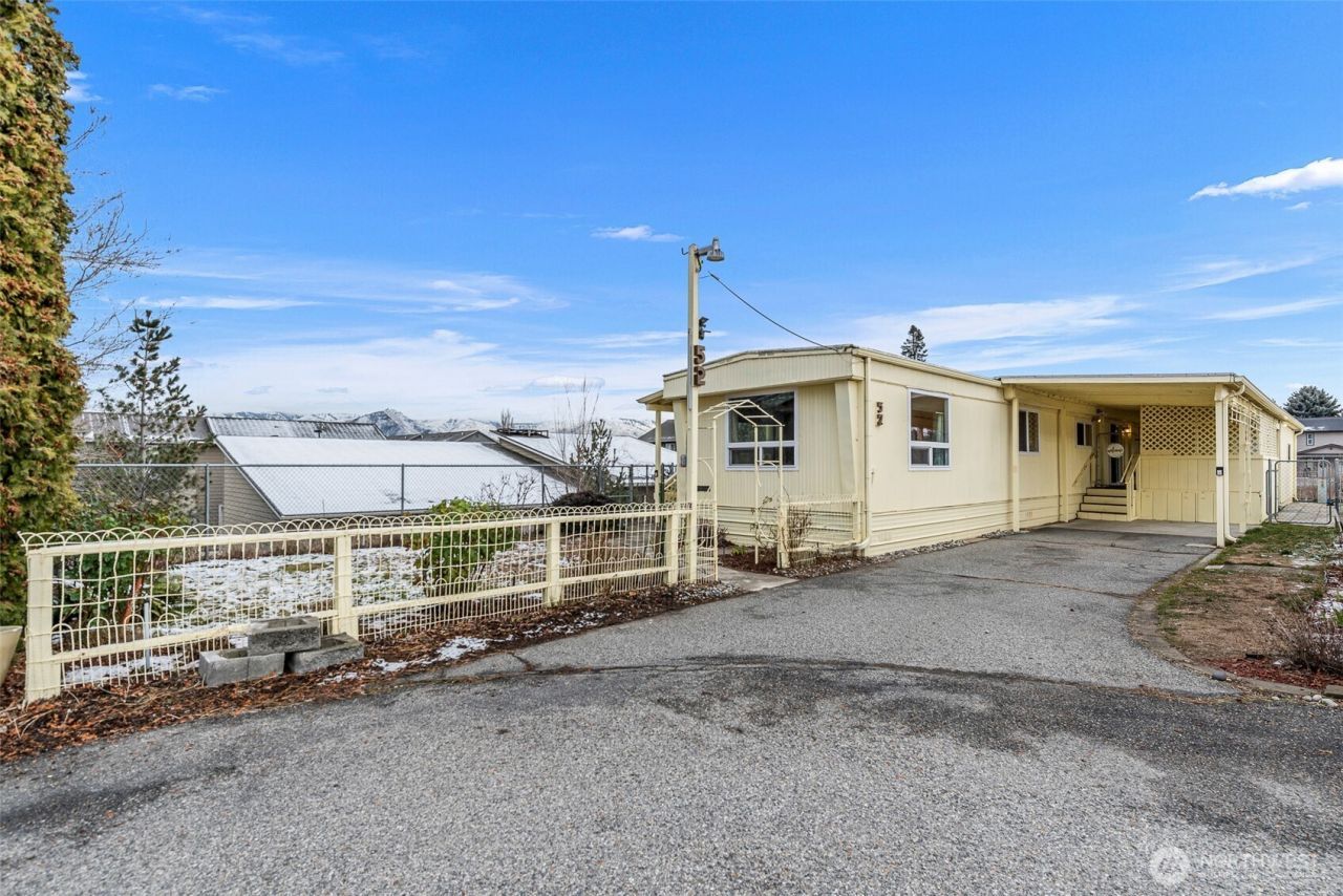 455 9th Street Ne, Unit 52, East Wenatchee, WA 98802 Main Photo