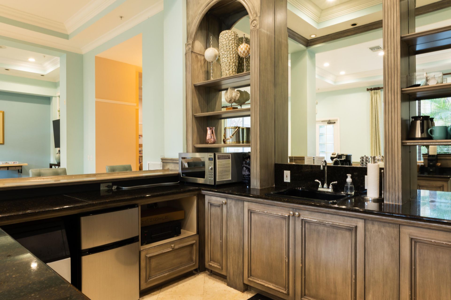 651 Okeechobee Boulevard, Unit 1008, West Palm Beach, FL 33401 Photo