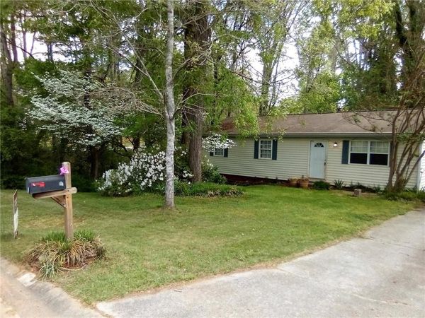 1698 Stag Court NW, Conyers, GA 30012