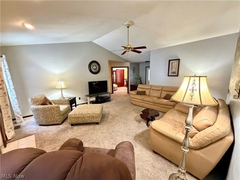 8397 French Hill Road NW, Bolivar, OH 44612 Photo 4