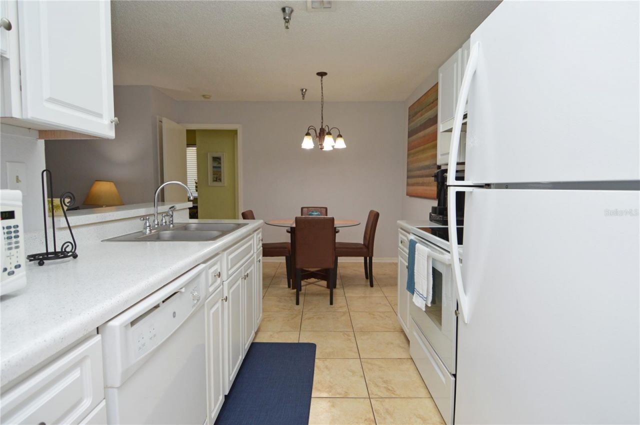 10265 Gandy Boulevard N, Unit 1405, Saint Petersburg, FL 33702 Photo
