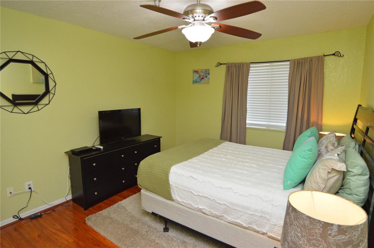 10265 Gandy Boulevard N, Unit 1405, Saint Petersburg, FL 33702 Photo