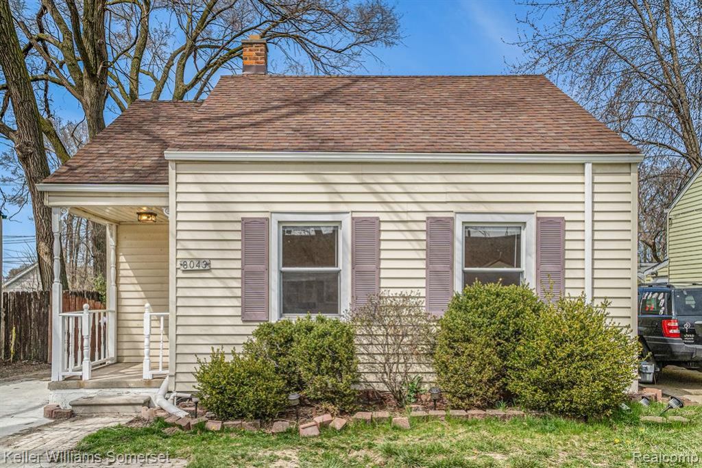 8043 Kaltz, Center Line, MI 48015 Main Photo