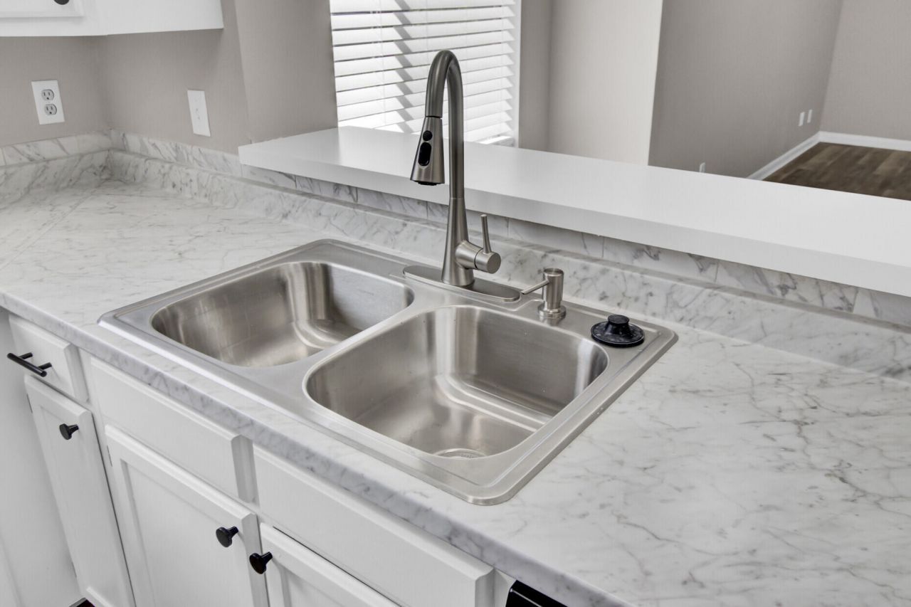 1530 Fort Johnson Road Photo 11