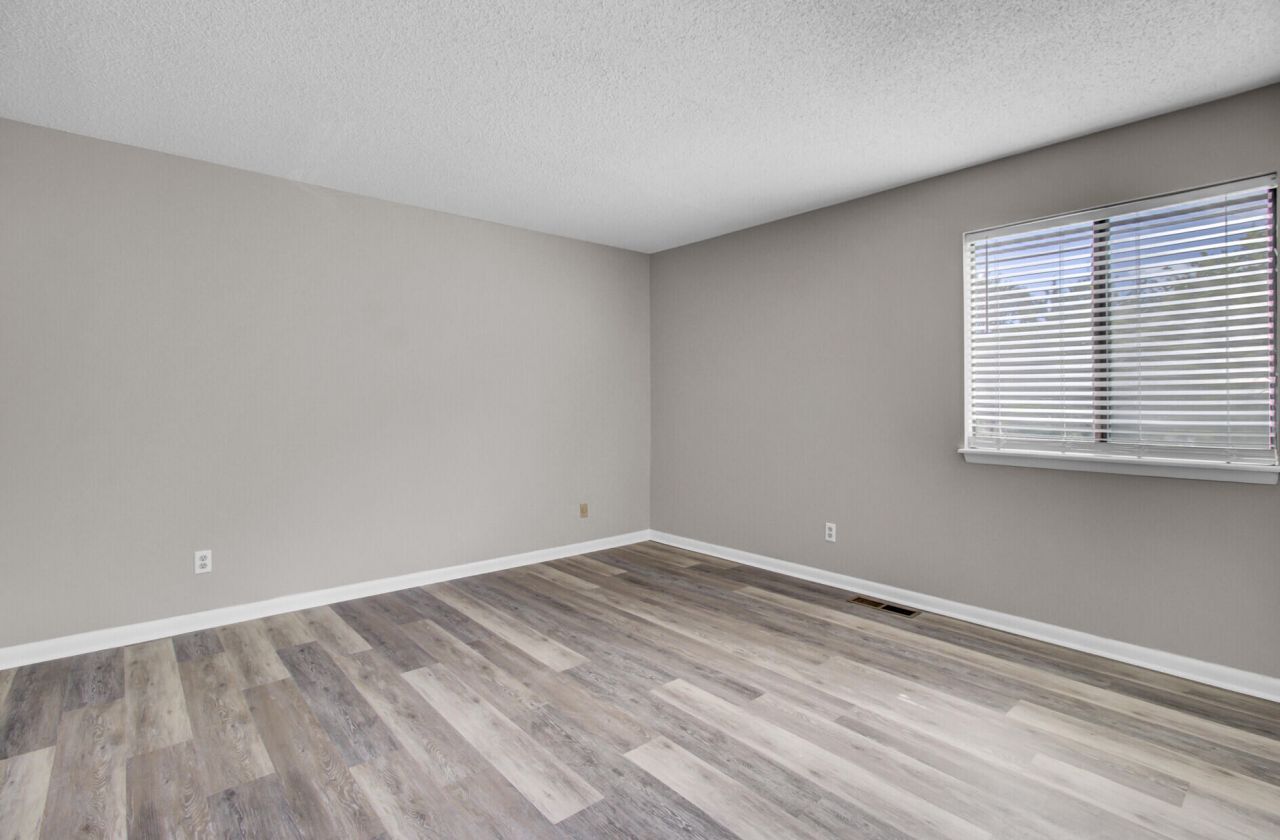 1530 Fort Johnson Road Photo 28