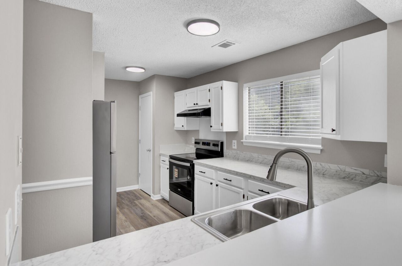 1530 Fort Johnson Road Photo 5