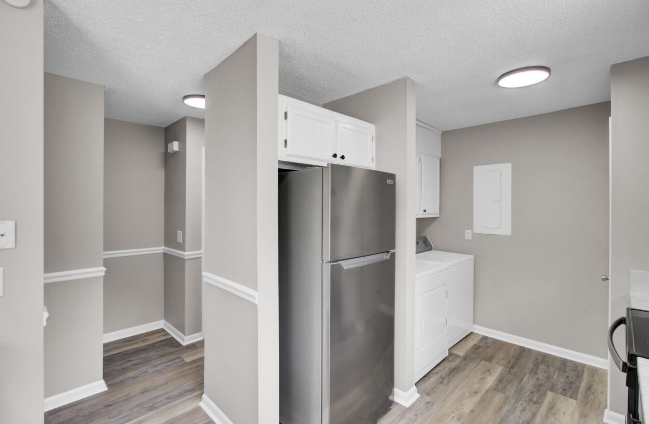 1530 Fort Johnson Road Photo 8