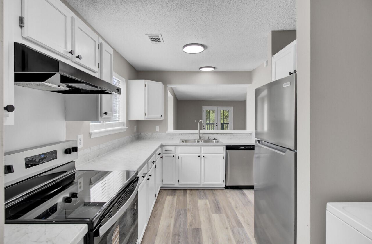 1530 Fort Johnson Road Photo 9