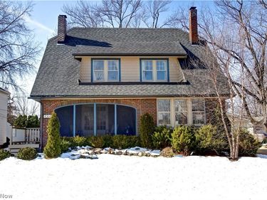 4364 W 219th Street, Cleveland, OH 44126