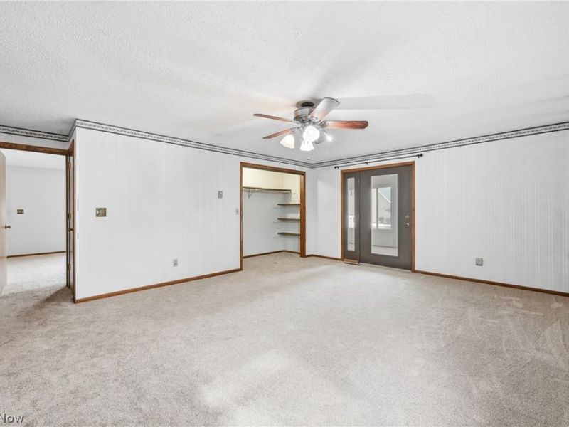 9106 Moulin Avenue NE, Alliance, OH 44601 Photo 18