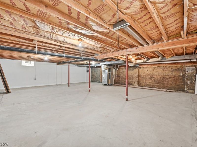 9106 Moulin Avenue NE, Alliance, OH 44601 Photo 32