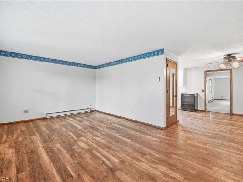 9106 Moulin Avenue NE, Alliance, OH 44601 Photo 5