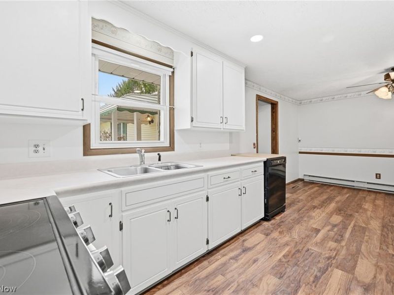 9106 Moulin Avenue NE, Alliance, OH 44601 Photo 9