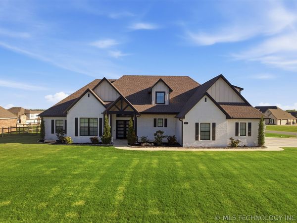 8202 N 150th East Avenue, Owasso, OK 74055