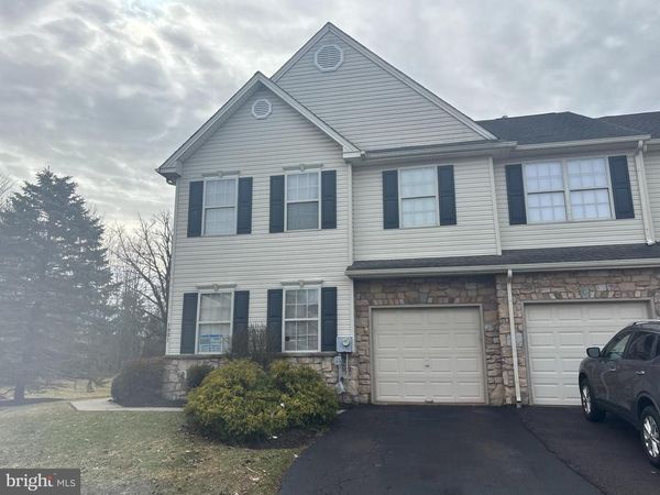 1901 ROYAL COURT, ROYERSFORD, PA 19468